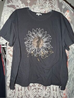 Charcoal grey boxy T-Shirt with Sunflower Graphic
